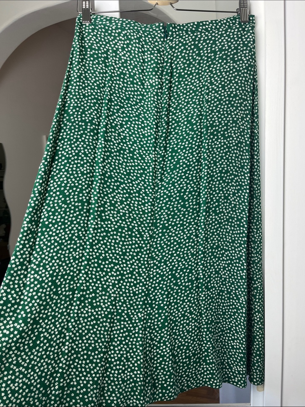 Reformation Green & White Midi Skirt - Picture 4 of 5